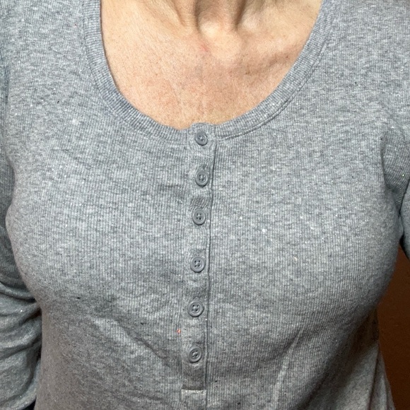 a.n.a Light Gray with flecks of glitter Button-Front Long Sleeve Top - Picture 2 of 6